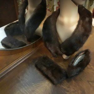Vintage set of mink cuffs and collar.